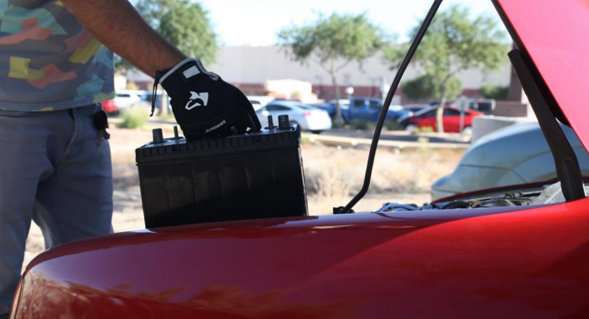 Working safely with car batteries